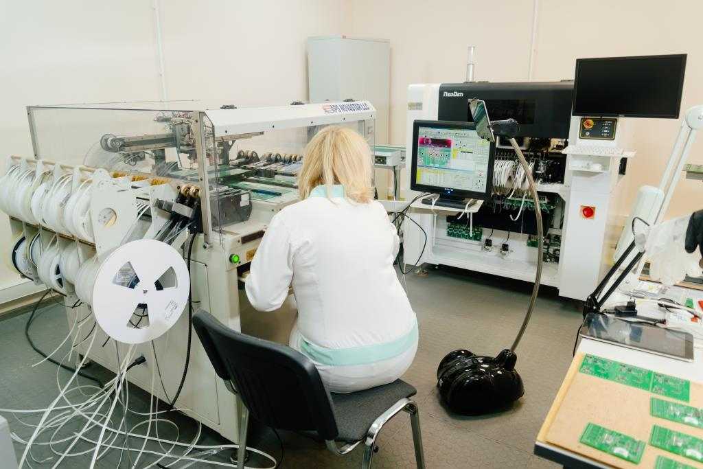 BotEyes robot at manufacturing facility